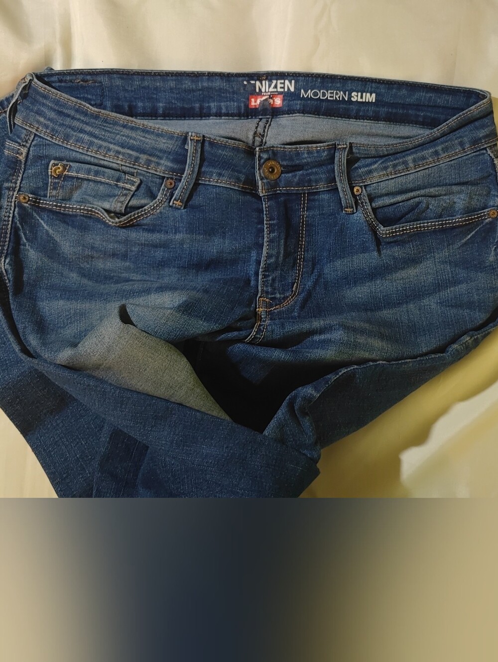 Levi's Modern Slim Women's Dark Blue Denim Jeans